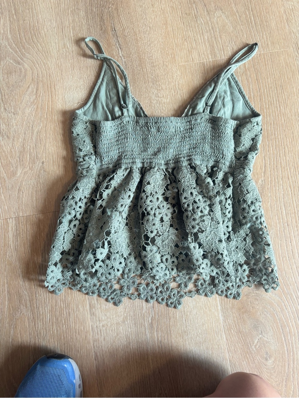 Abercrombie & Fitch Olive Green Floral Crochet Tank - Picture 3 of 3